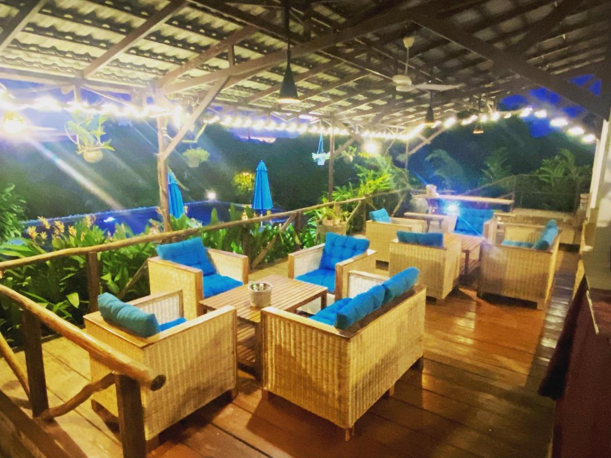 Atmaland Resort Kep Bagian luar foto