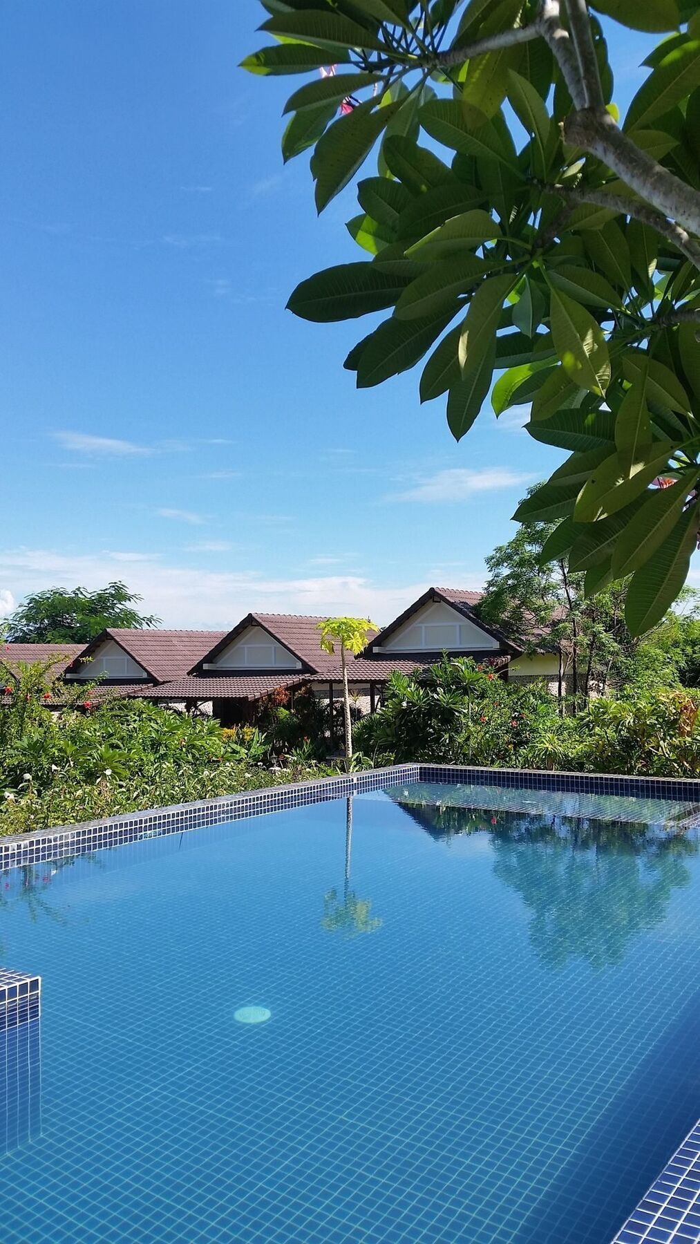 Atmaland Resort Kep Bagian luar foto