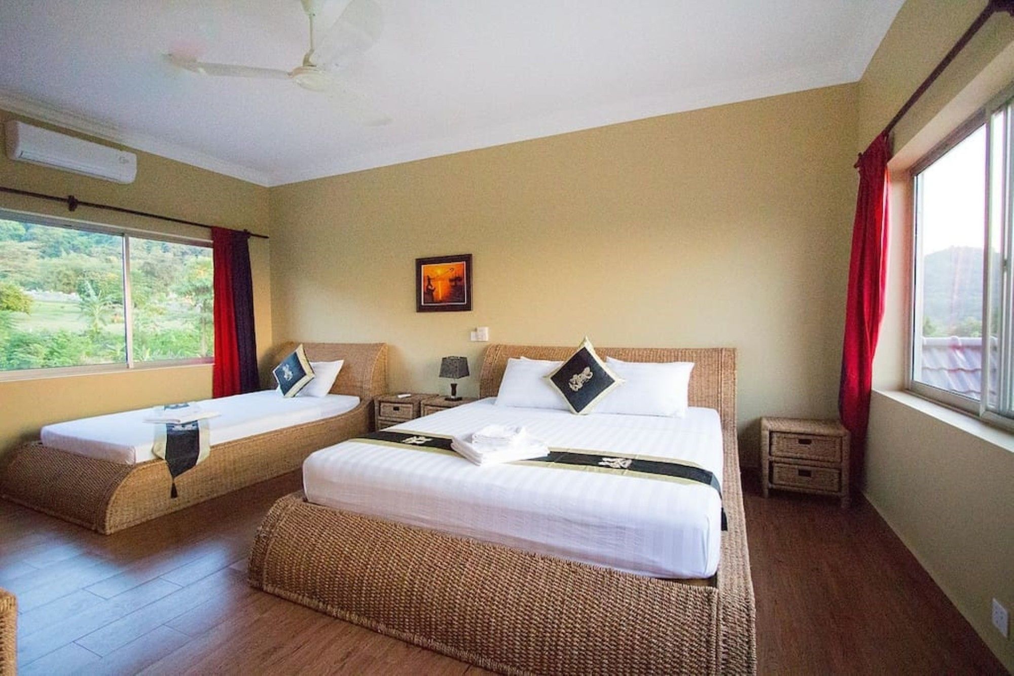 Atmaland Resort Kep Bagian luar foto
