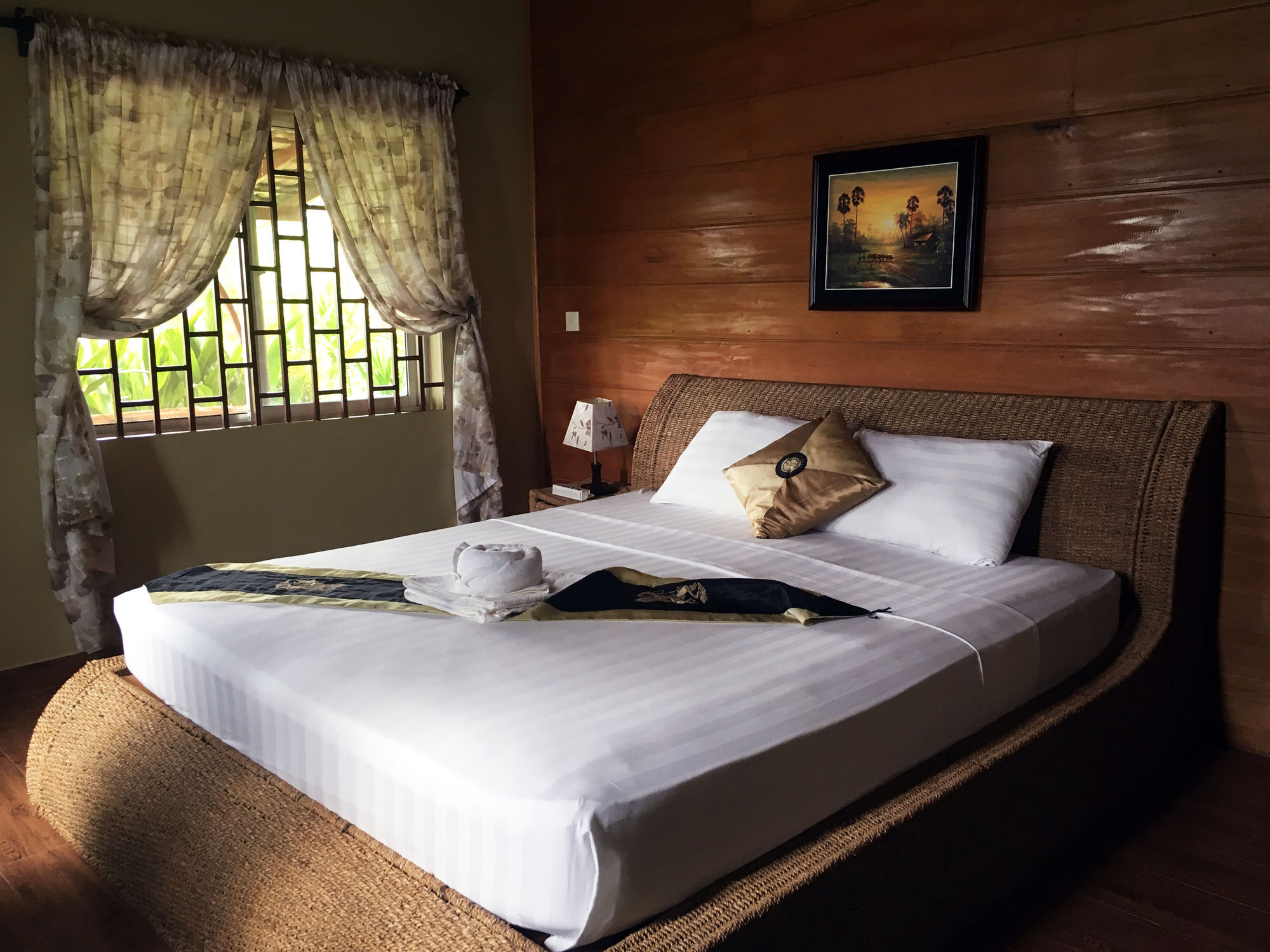 Atmaland Resort Kep Bagian luar foto