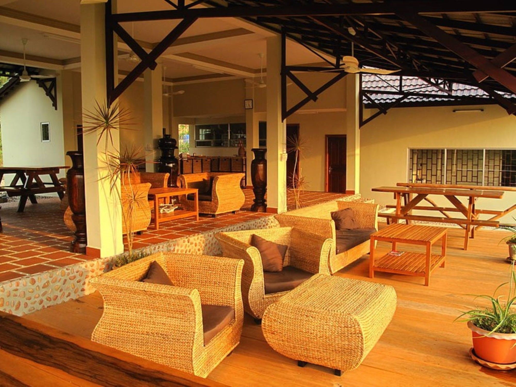 Atmaland Resort Kep Bagian luar foto